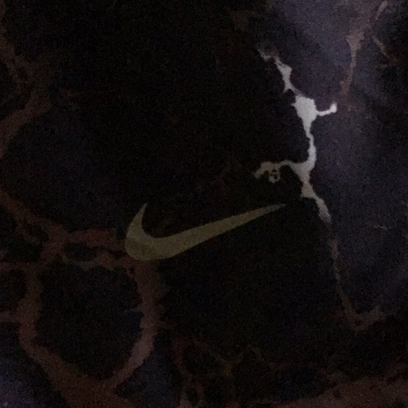 Purple Nike shorts - Picture 2 of 4